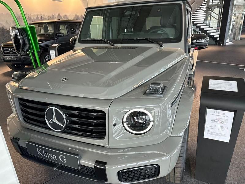 Grau Neu 2025 Mercedes G580 SUV | 191.471 € - Bild 1/4