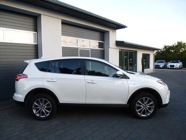 Gebraucht Toyota RAV4 Hybrid Team 197 PS (144 kW) 2018 Weiß SUV