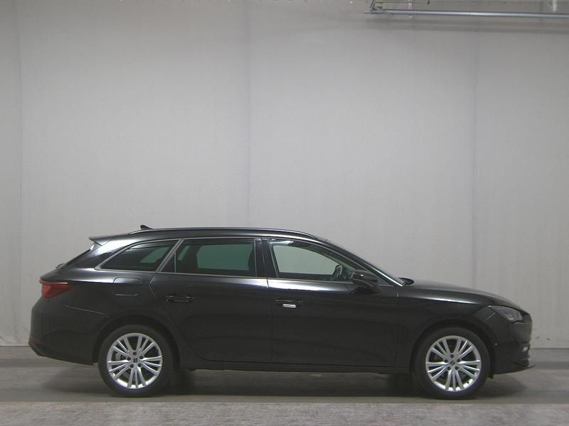 Schwarz Gebraucht 2020 Seat Leon ST Style Kombi | 13.480 € (Fairer Preis) - Bild 1/4