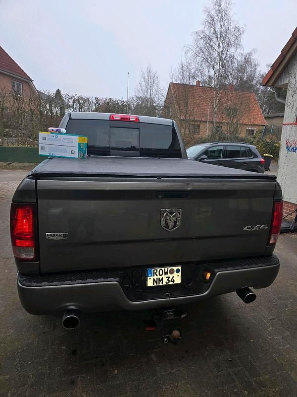 Gebraucht Dodge Ram 309 PS (227 kW) 2015 Silber Pickup