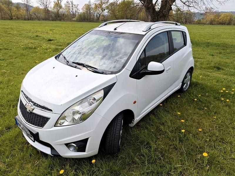 Gebraucht Chevrolet Spark LT 82 PS (60 kW) 2011 Weiß Kleinwagen
