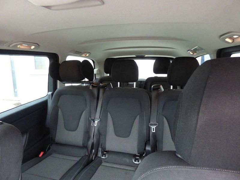 Gebraucht Mercedes V250 Edition 190 PS (139 kW) 2016 Grau Van / Kleinbus