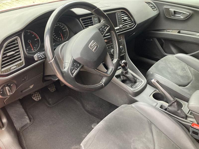 Gebraucht Seat Leon ST Style 125 PS (91 kW) 2016 Rot Kombi