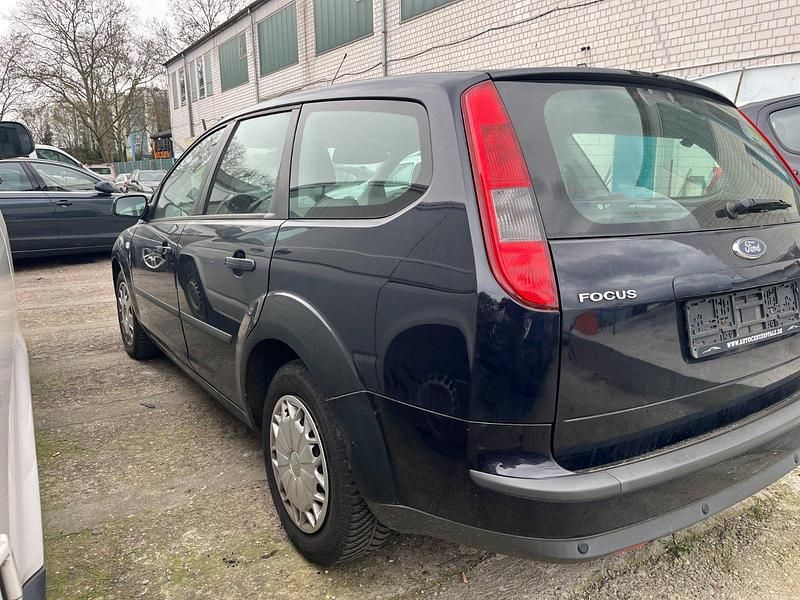 Gebraucht Ford Focus 108 PS (79 kW) 2007 Kombi