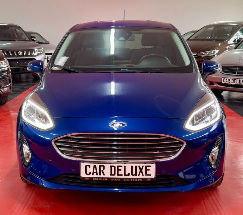 Gebraucht Ford Fiesta Titanium 101 PS (74 kW) 2018 Indicblau metallic Kleinwagen