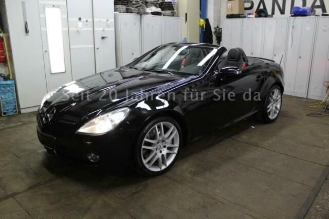 Gebraucht Mercedes SLK200 184 PS (135 kW) 2009 Schwarz metallic Cabrio