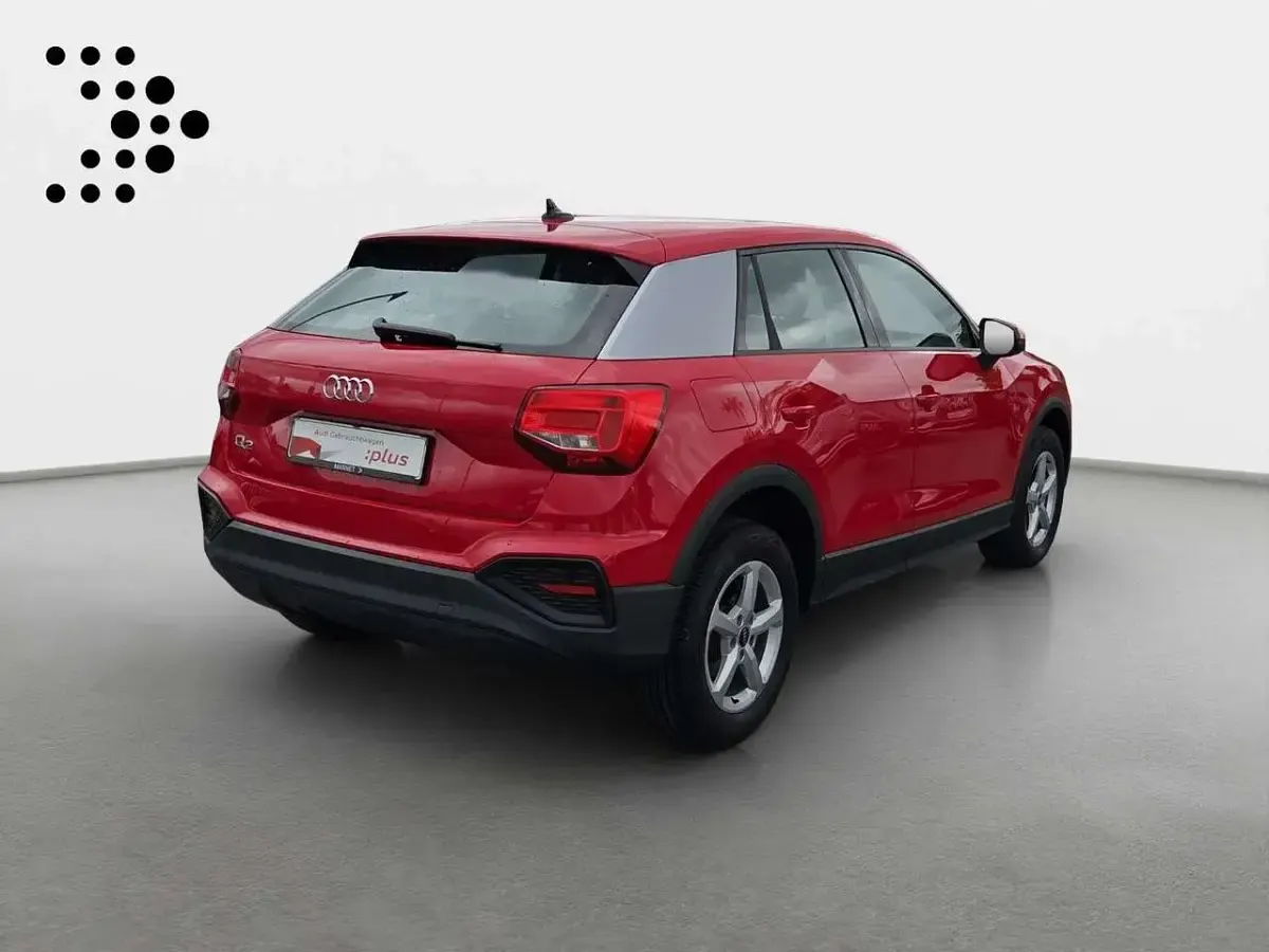 Gebraucht Audi Q2 Design 150 PS (110 kW) 2023 Tangorot metallic SUV