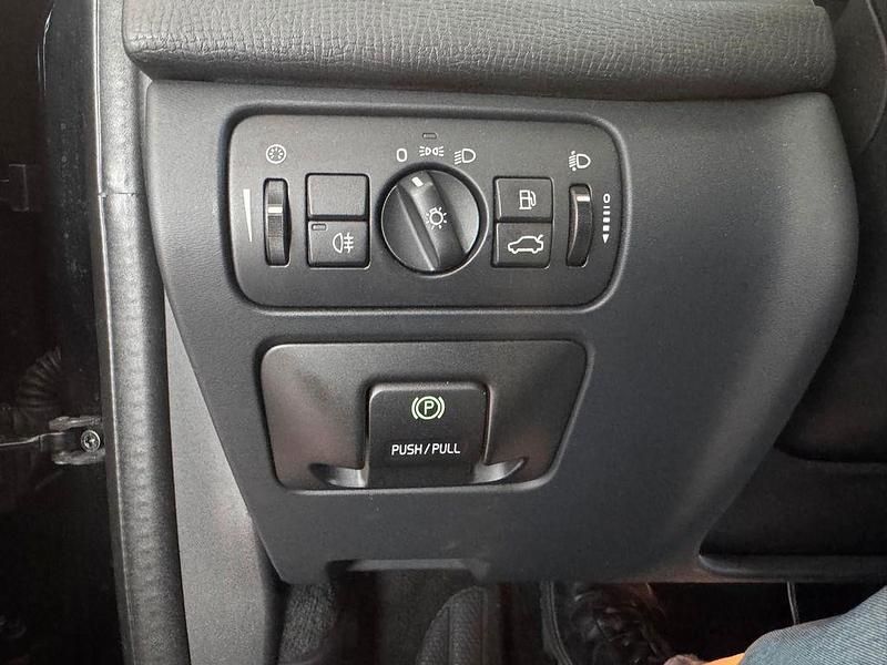Gebraucht Volvo XC60 Momentum 205 PS (150 kW) 2010 Schwarz SUV