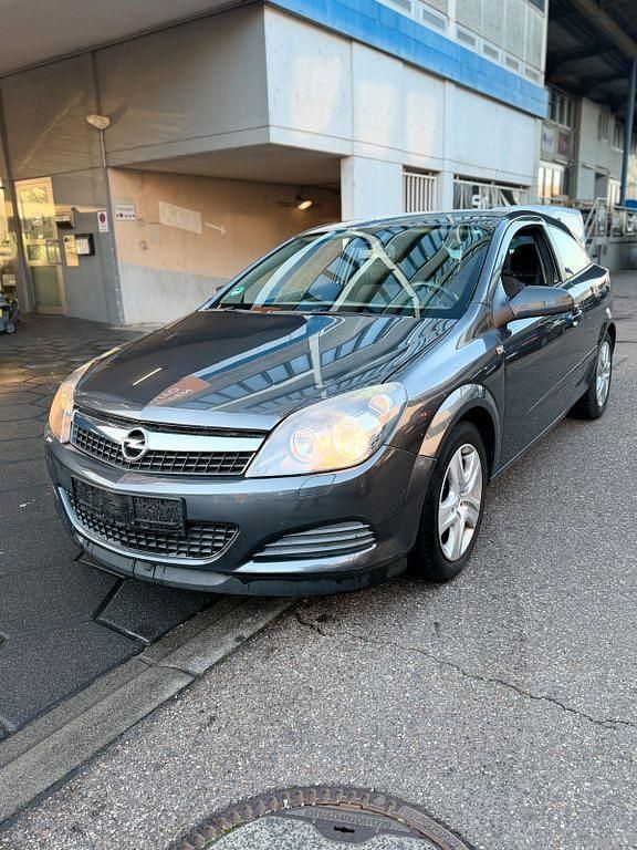 Gebraucht Opel Astra GTC Edition 116 PS (85 kW) 2009 Grau Kleinwagen
