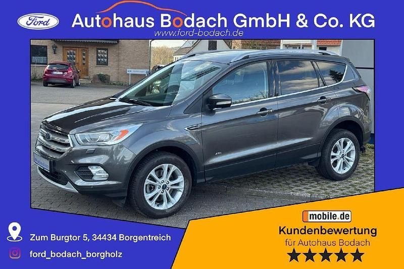 Gebraucht Ford Kuga Titanium 182 PS (133 kW) 2017 Grau SUV