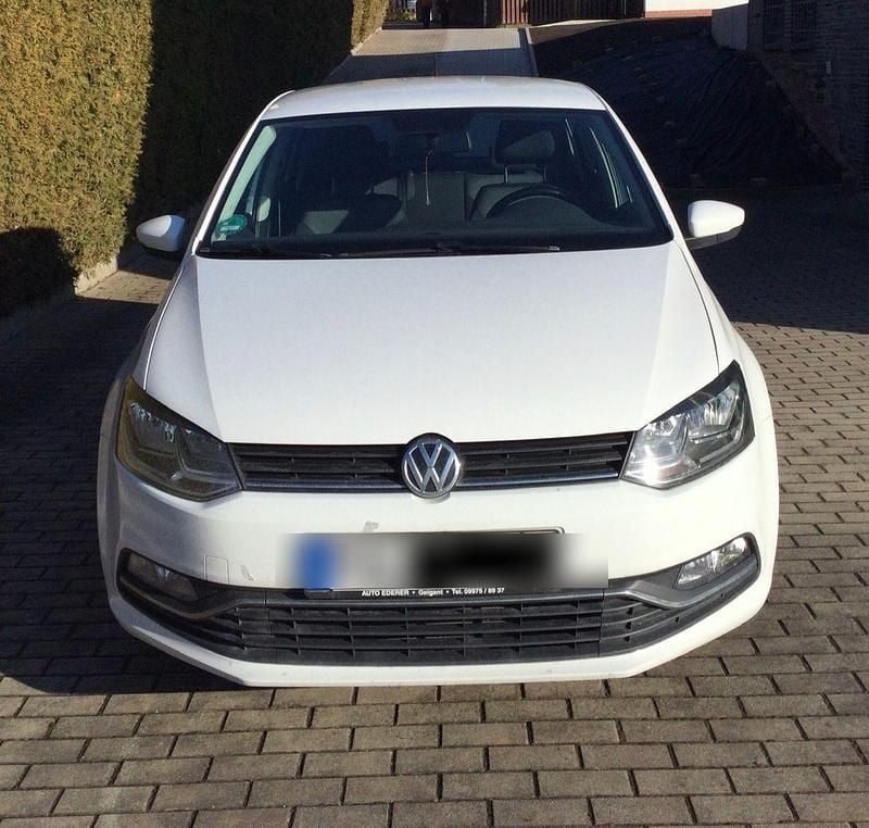 Gebraucht VW Polo 90 PS (66 kW) 2014 Weiß Kleinwagen