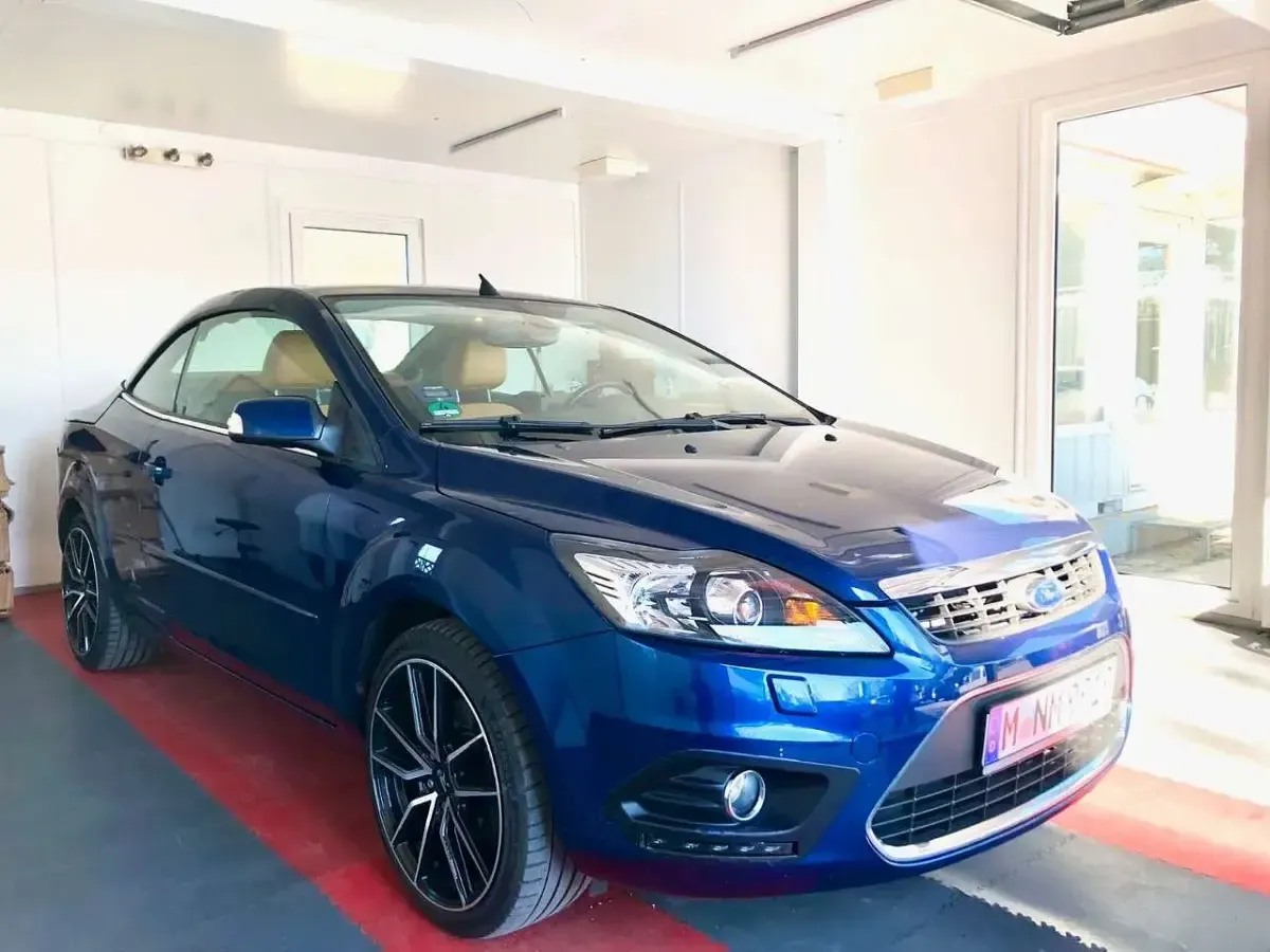Gebraucht Ford Focus Cabriolet Titanium 145 PS (106 kW) 2009 Other Cabrio