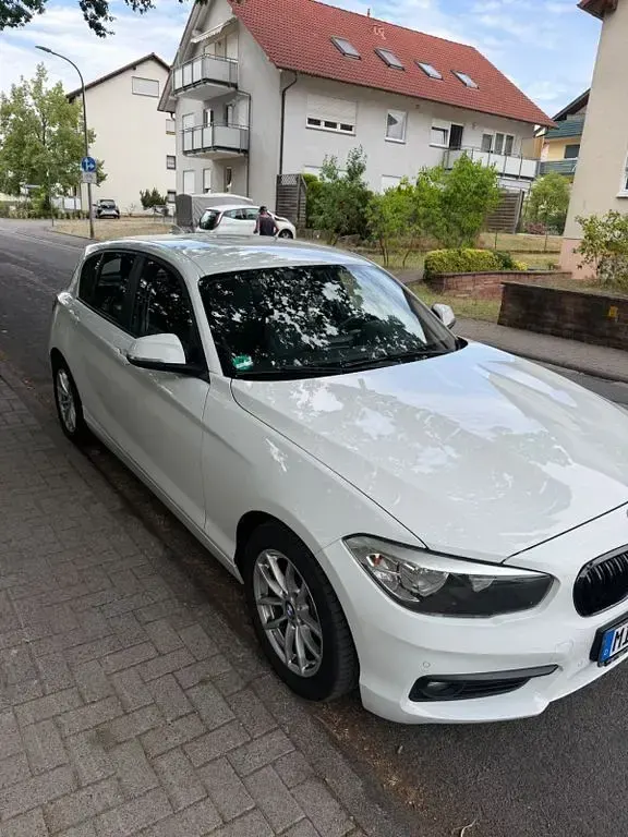 Gebraucht BMW 118 136 PS (100 kW) 2018 Weiß Limousine