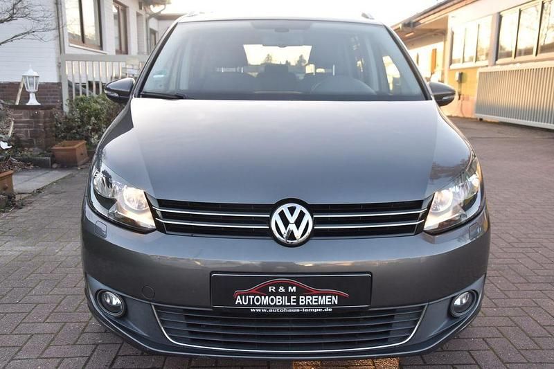 Gebraucht VW Touran Highline 140 PS (102 kW) 2011 Grau Van / Kleinbus
