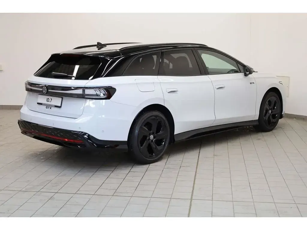 Neu VW ID.7 GTX 250 kW (340 PS) 2026 Gletscherweiß metallic/ dach s Kombi