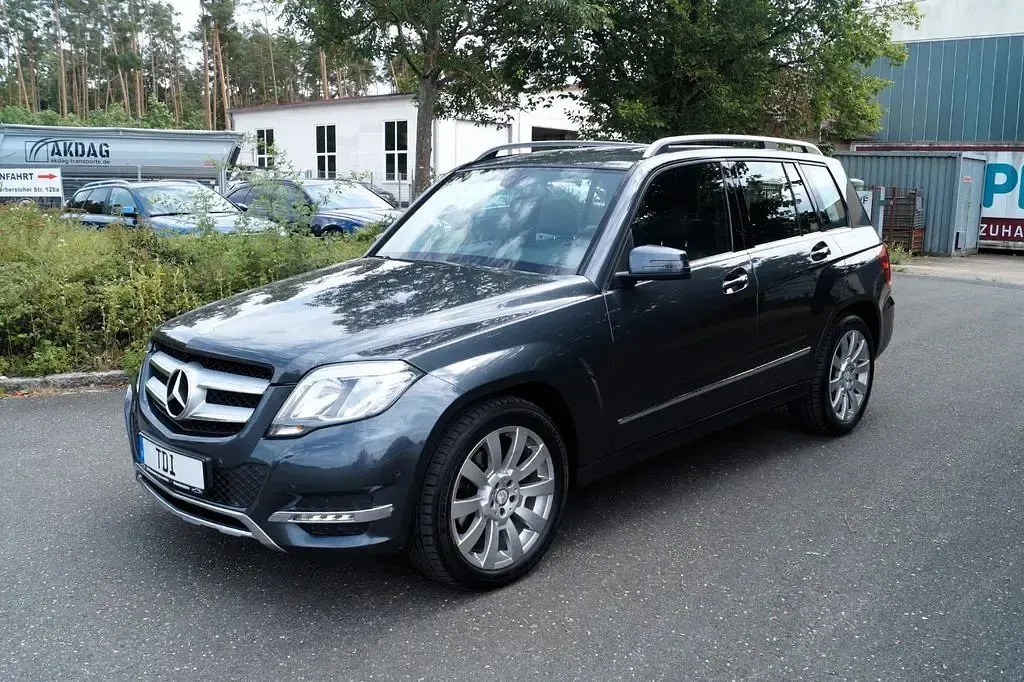 Gebraucht Mercedes GLK200 143 PS (105 kW) 2013 Grau SUV