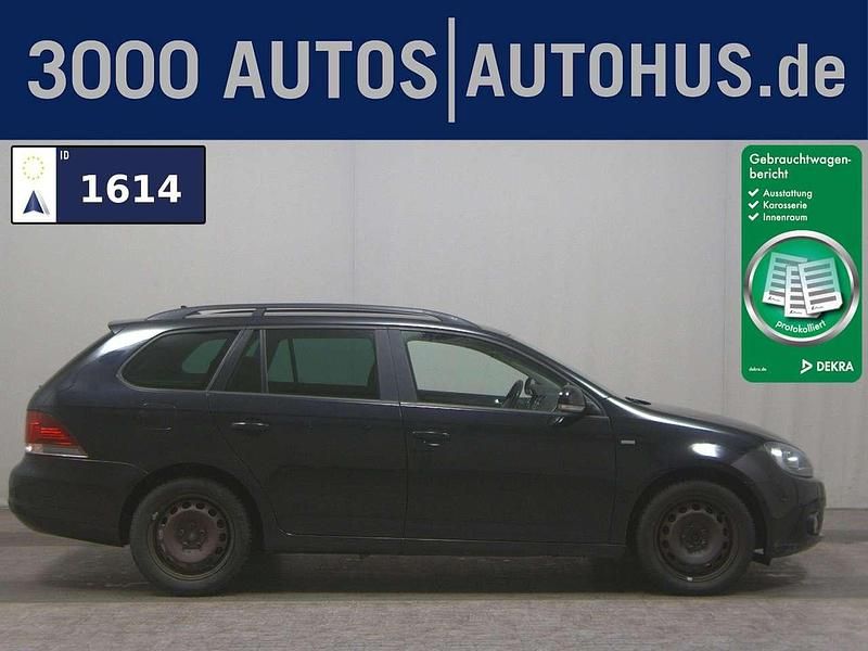 Gebraucht VW Golf VII Match 105 PS (77 kW) 2013 Deep black perleffekt Kombi