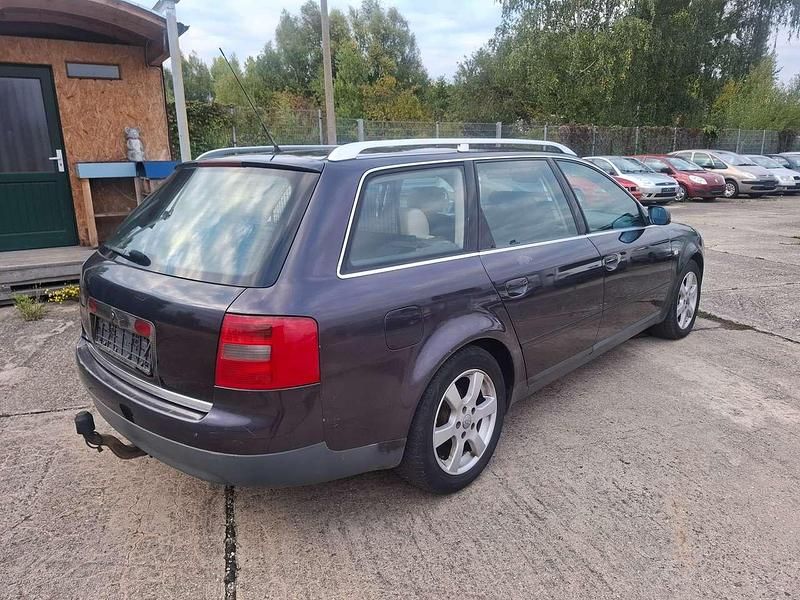 Gebraucht Audi A6 193 PS (141 kW) 2000 Violett Kombi