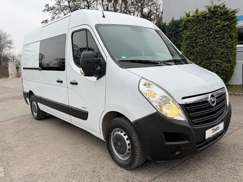 Weiß Gebraucht 2012 Opel Movano Van / Kleinbus | 9.499 € (Teuer) - Bild 1/4