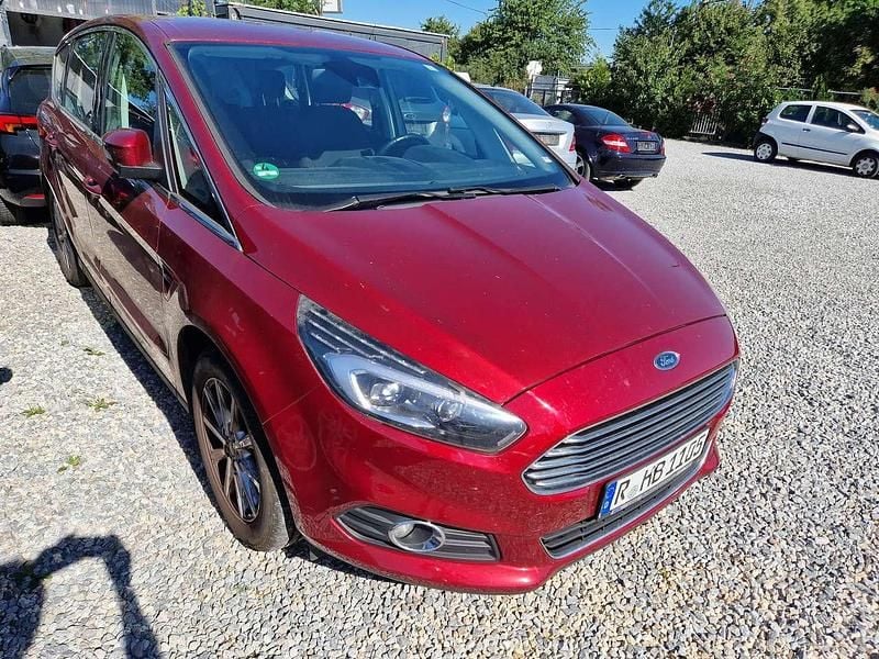 Rot Gebraucht 2016 Ford S-MAX Titanium Van / Kleinbus | 6.450 € (Superpreis) - Bild 1/4