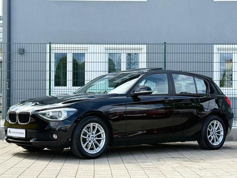 Schwarz Gebraucht 2013 BMW 118 Advantage Kleinwagen | 7.590 € (Fairer Preis) - Bild 1/4