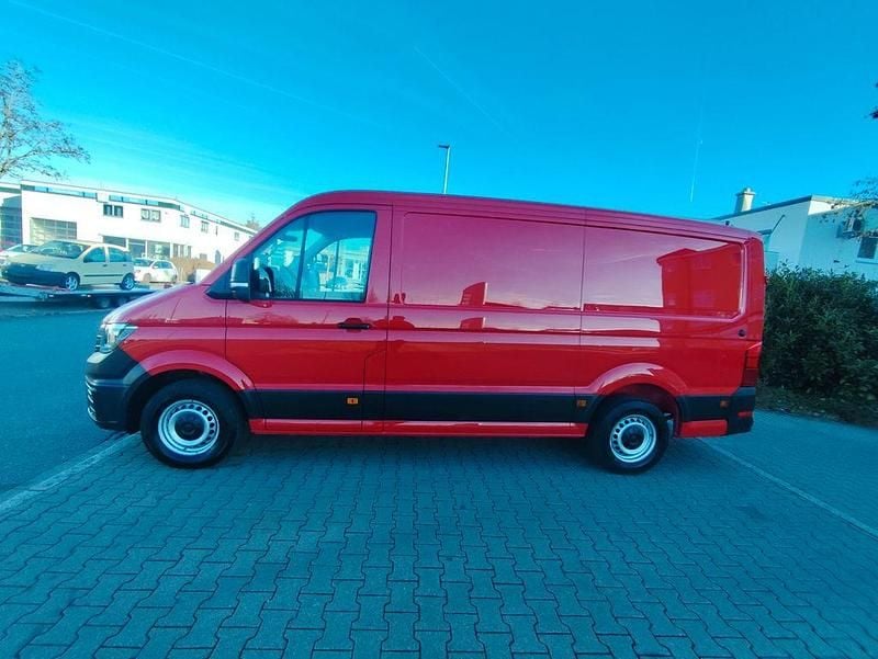 Używany VW Crafter 140 KM (102 kW) 2022 Czerwony Van