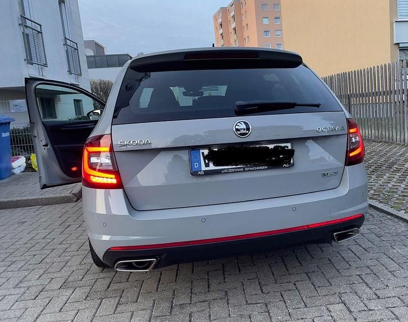 Gebraucht Skoda Octavia RS 230 PS (169 kW) 2017 Grau Kombi