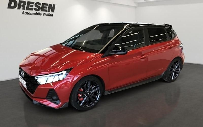 Gebraucht Hyundai i20 N Performance 204 PS (150 kW) 2024 Dragon red/ phantom black / mi Limousine