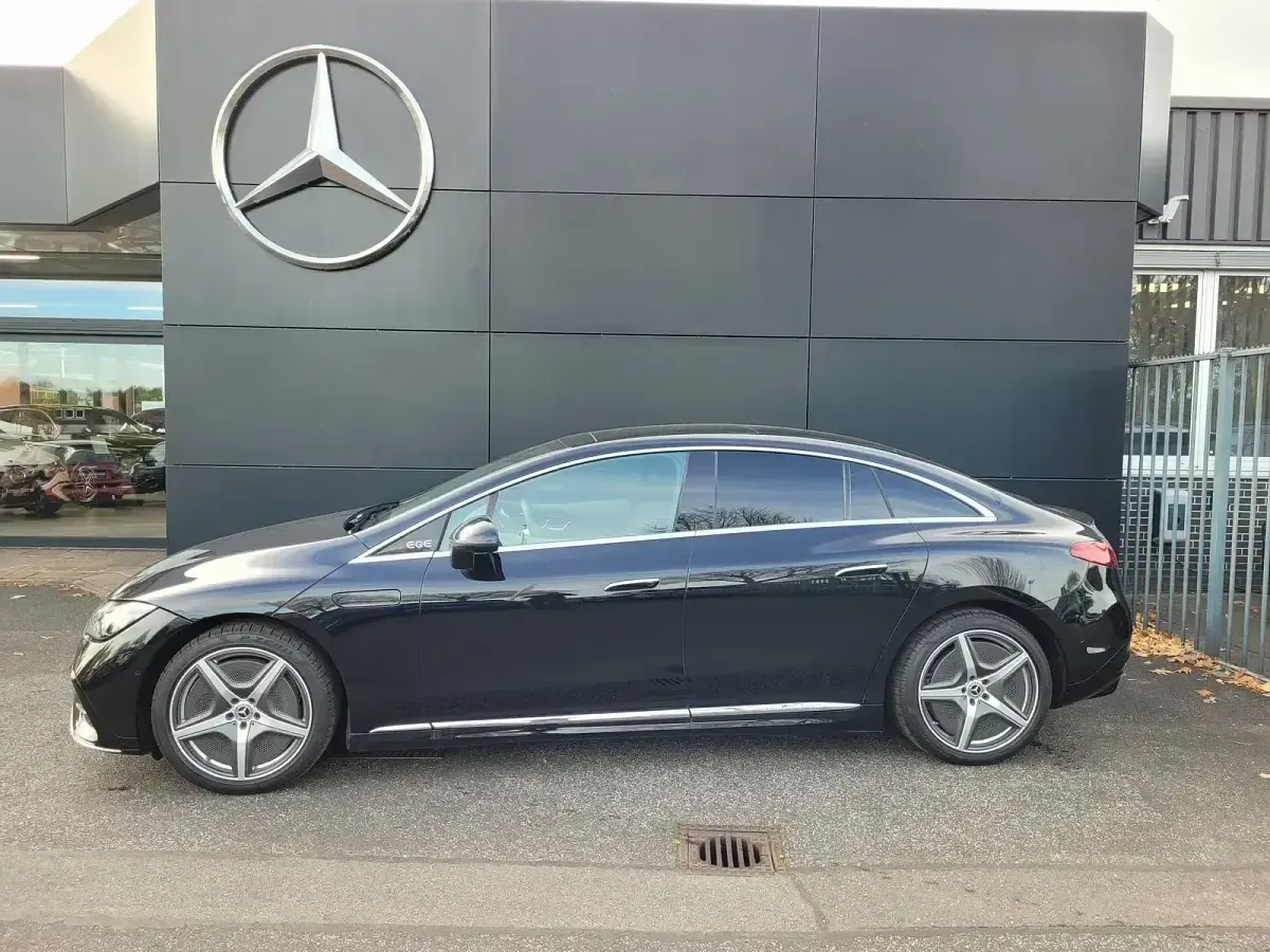 Gebraucht Mercedes EQE350 Advanced Plus 214 kW (292 PS) 2022 Schwarz SUV
