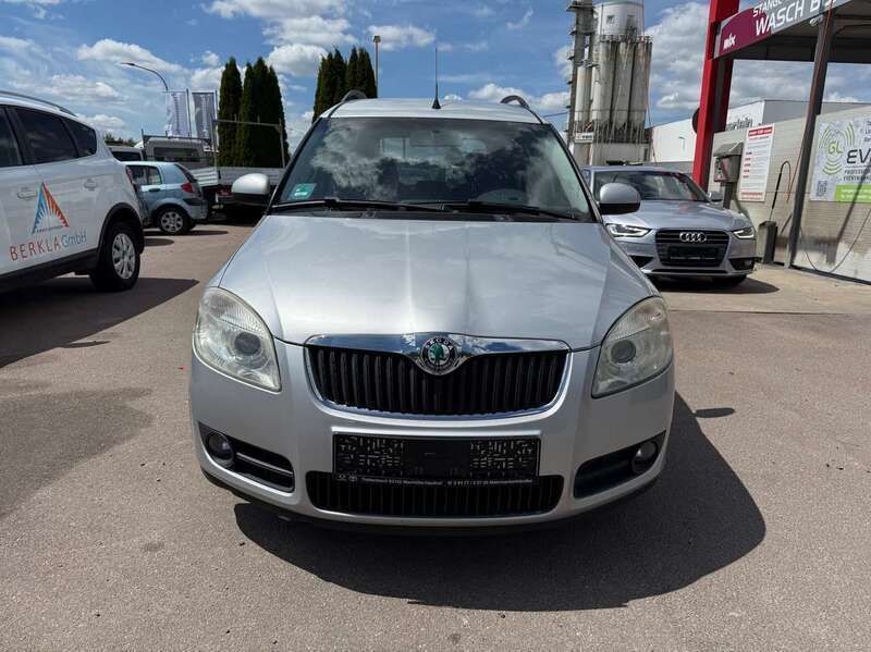 Grau Gebraucht 2007 Skoda Roomster Style Kombi | 1.650 € (Guter Preis) - Bild 1/4