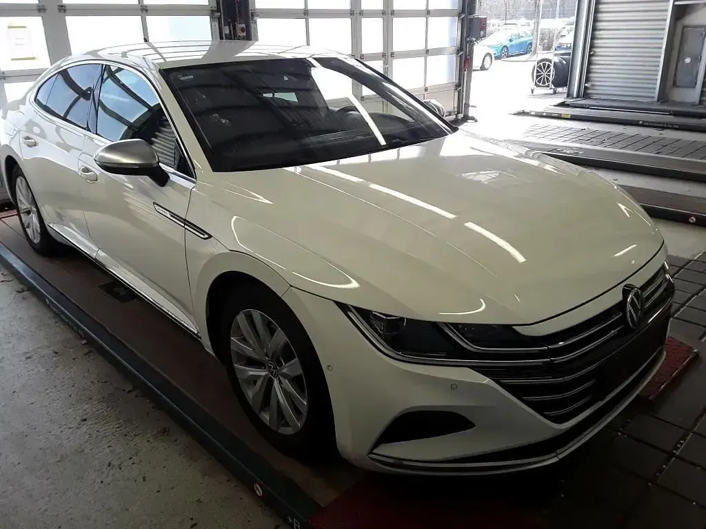 Gebraucht VW Arteon Elegance 150 PS (110 kW) 2021 Weiß Limousine