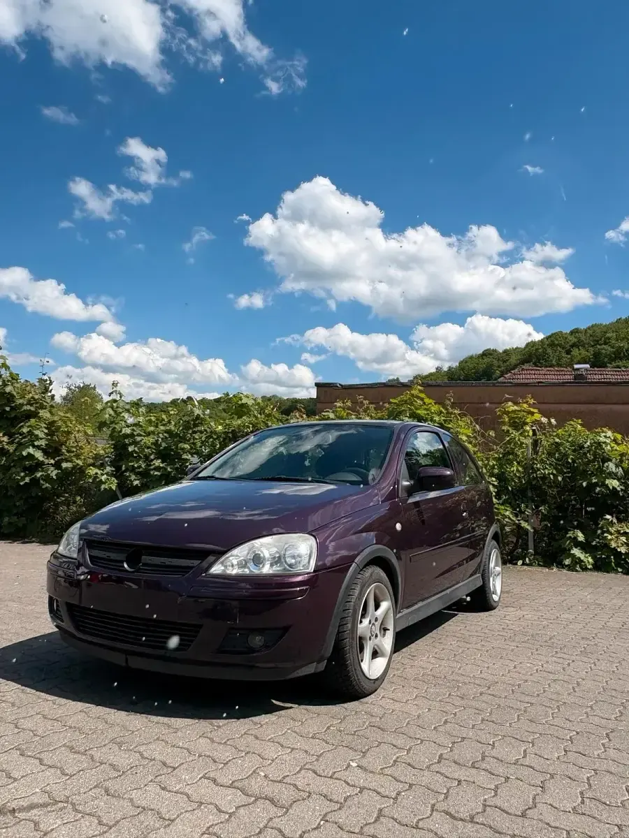 Usata Opel Corsa 80 CV (58 kW) 2006 Viola Utilitaria