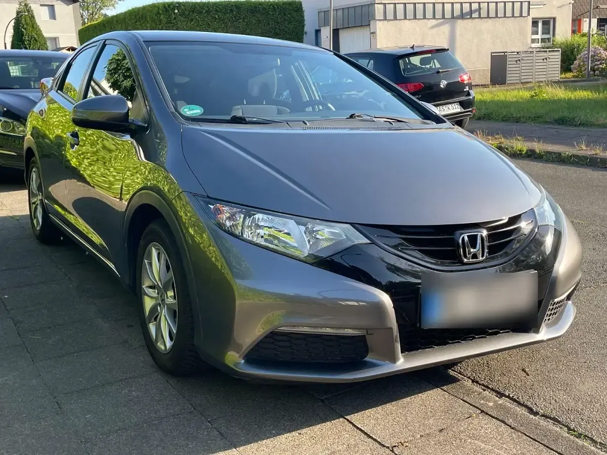 Gebraucht Honda Civic Comfort 99 PS (72 kW) 2014 Grau Limousine