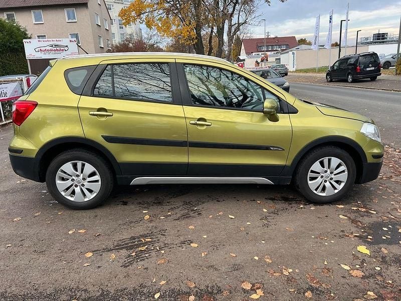 Gebraucht Suzuki SX4 Comfort 120 PS (88 kW) 2014 Grün Limousine