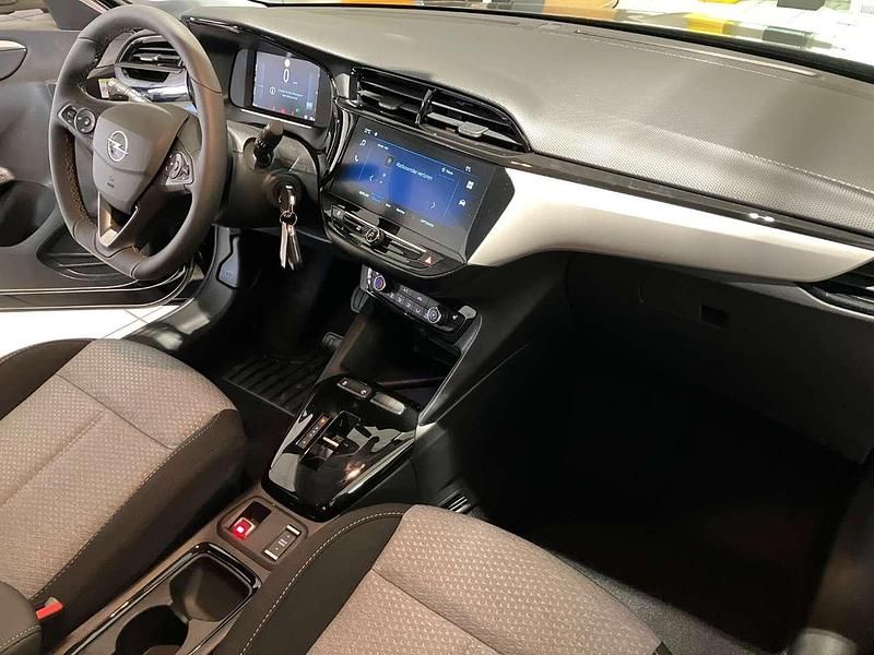 Używany Opel Corsa 110 KM (80 kW) 2025 Czarny Hatchback