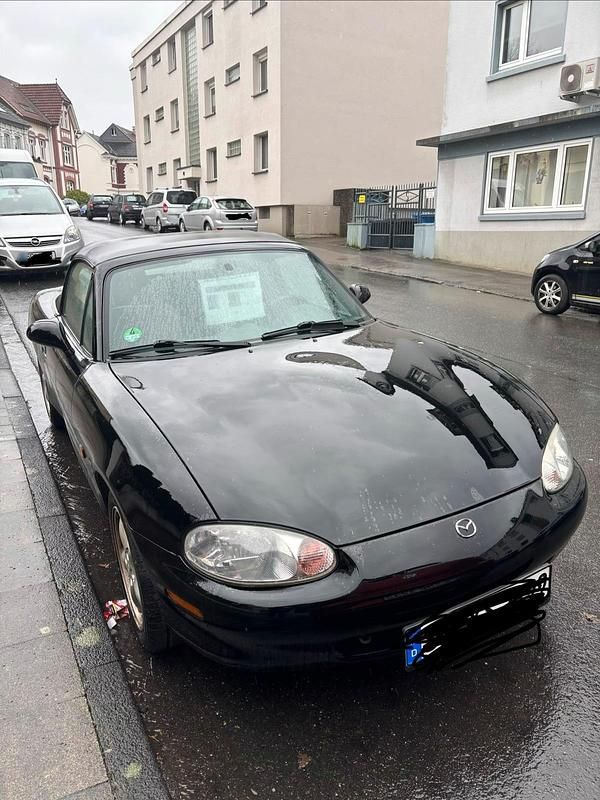 Second-hand Mazda MX5 101 CP (74 kW) 2000 Albastru Cabrio