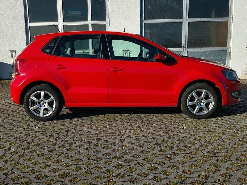 Gebraucht VW Polo Style 90 PS (66 kW) 2012 Rot Kleinwagen