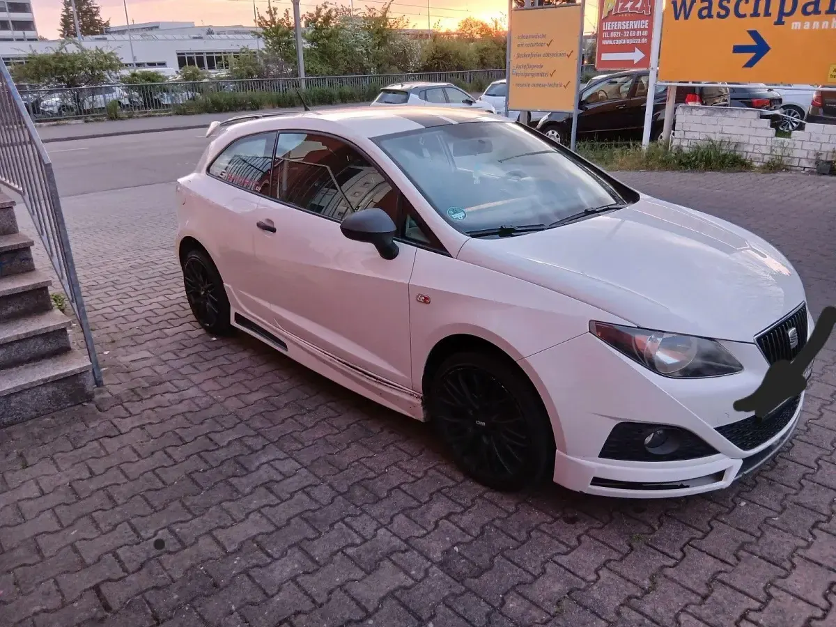 Gebraucht Seat Ibiza SC Ecomotive 105 PS (77 kW) 2010 Weiß Kleinwagen