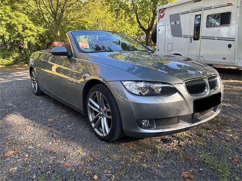 Grau Gebraucht 2009 BMW 325 Cabriolet Performance Cabrio | 10.900 € (Guter Preis) - Bild 1/4