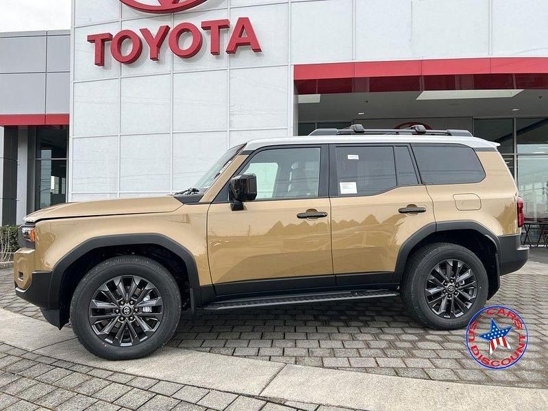 Neu Toyota Land Cruiser Premium 326 PS (239 kW) 2026 Beige SUV