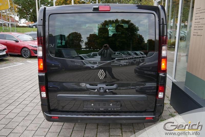 Gebraucht Renault Trafic Evolution 150 PS (110 kW) 2024 Tenebroschwarz metallic Van / Kleinbus
