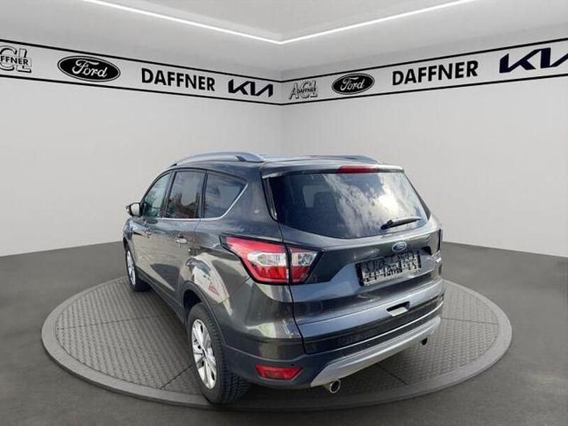 Gebraucht Ford Kuga Titanium 150 PS (110 kW) 2018 Magneticgrau (metallic) SUV
