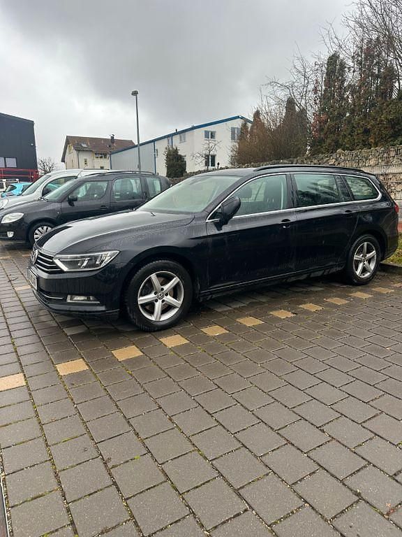 Gebraucht VW Passat Comfortline 150 PS (110 kW) 2018 Schwarz Limousine