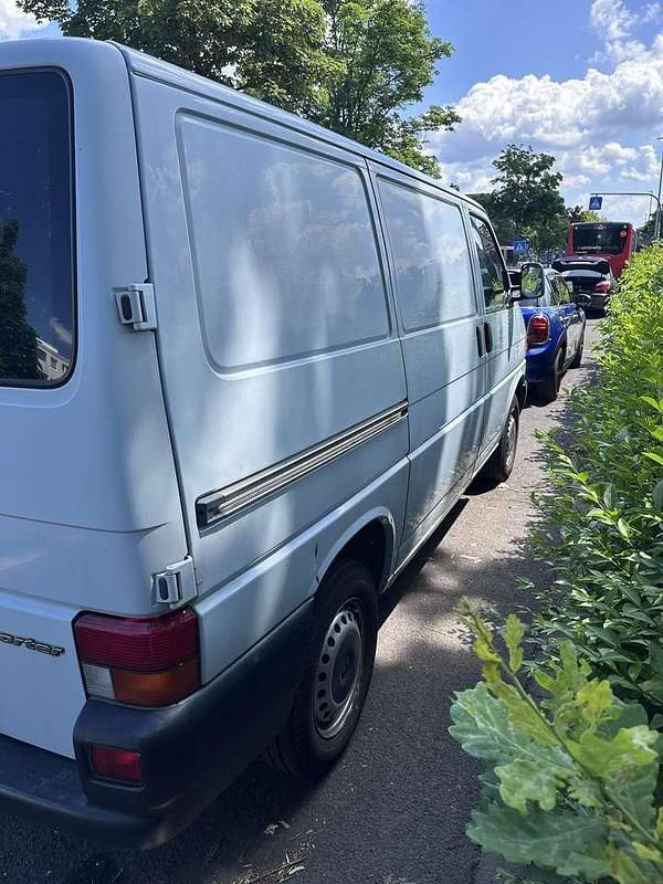 Gebraucht VW T4 84 PS (61 kW) 2001 Grau Van