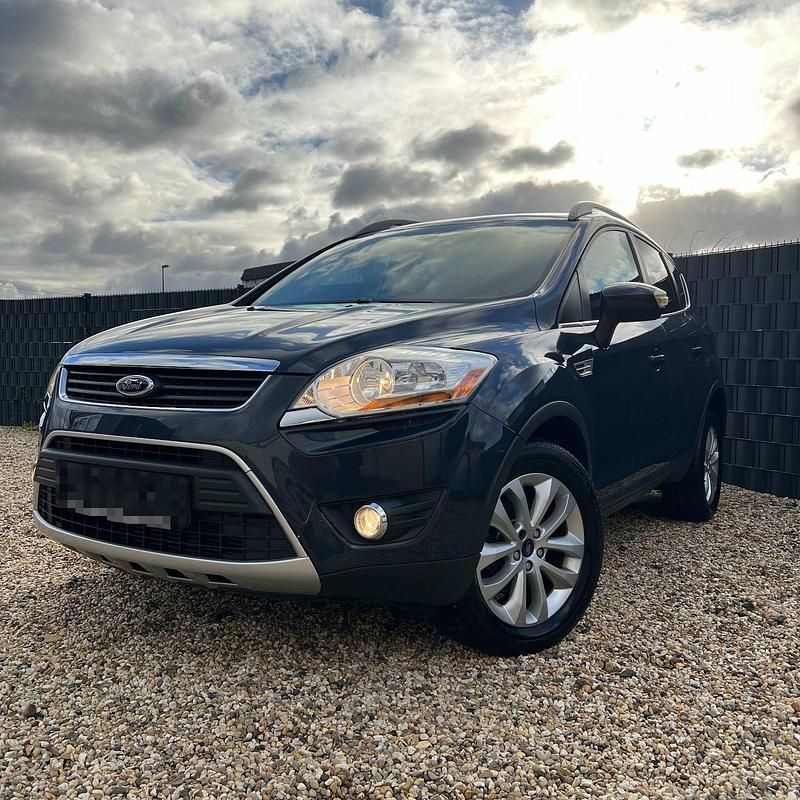 Gebraucht Ford Kuga Titanium 140 PS (102 kW) 2011 Grau SUV