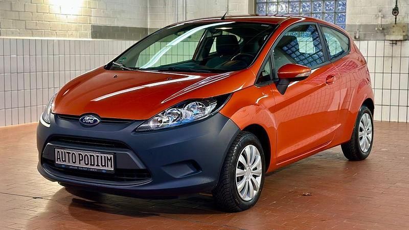Gebraucht Ford Fiesta 82 PS (60 kW) 2011 Orange Kleinwagen