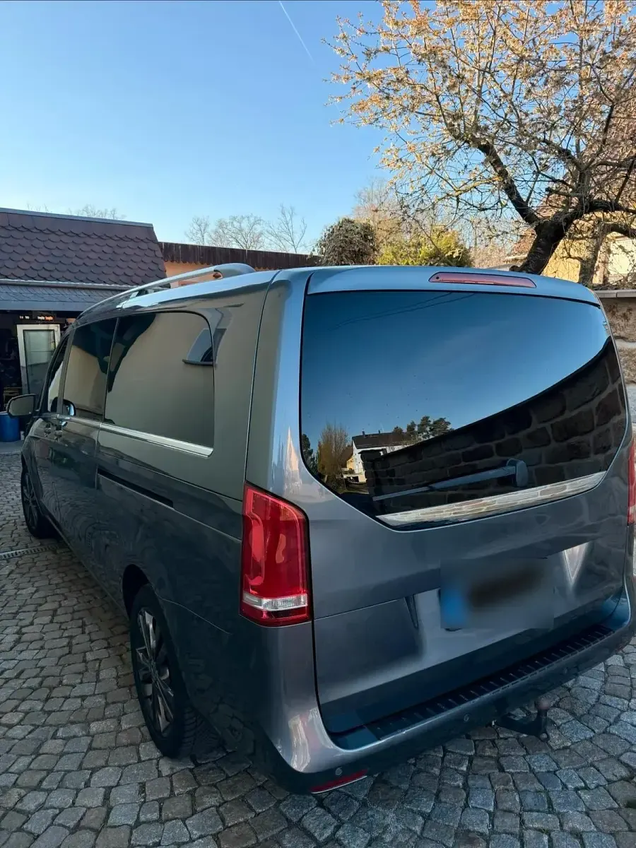 Gebraucht Mercedes V250 Avantgarde Edition 190 PS (139 kW) 2018 Grau Van / Kleinbus
