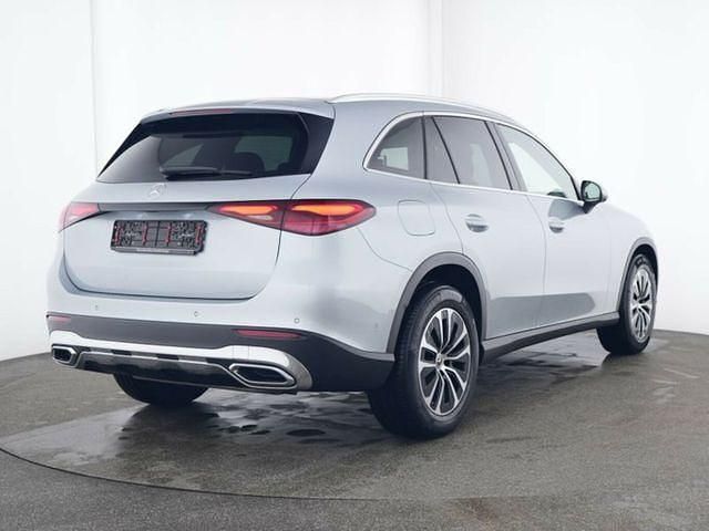 Gebraucht Mercedes 200 Avantgarde 204 PS (150 kW) 2024 SUV