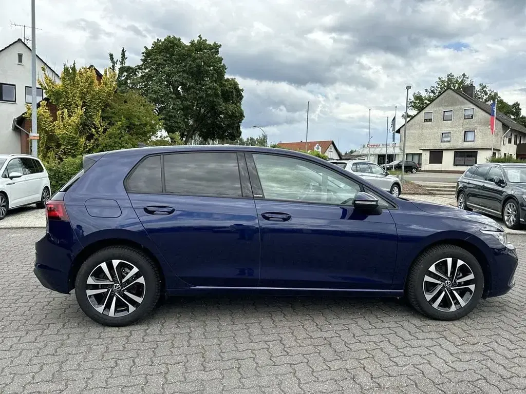 Gebraucht VW Golf VIII United 131 PS (96 kW) 2020 Blau metallic Limousine
