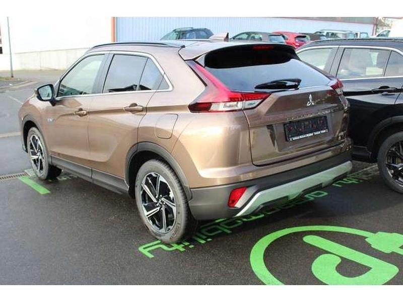 Gebraucht Mitsubishi Eclipse Cross Select 188 PS (138 kW) 2025 Bronzebraun SUV